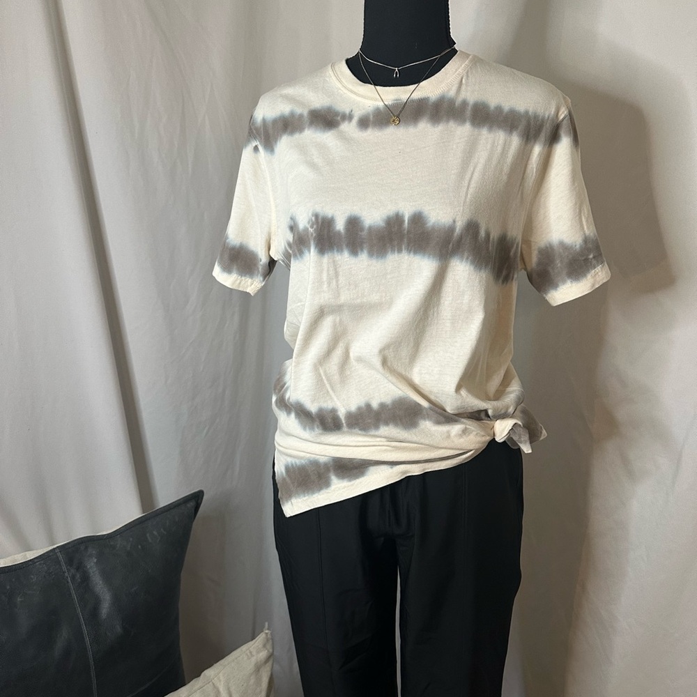 NWT MONO B Tie-Dye Tee‎ - cream/cocoa